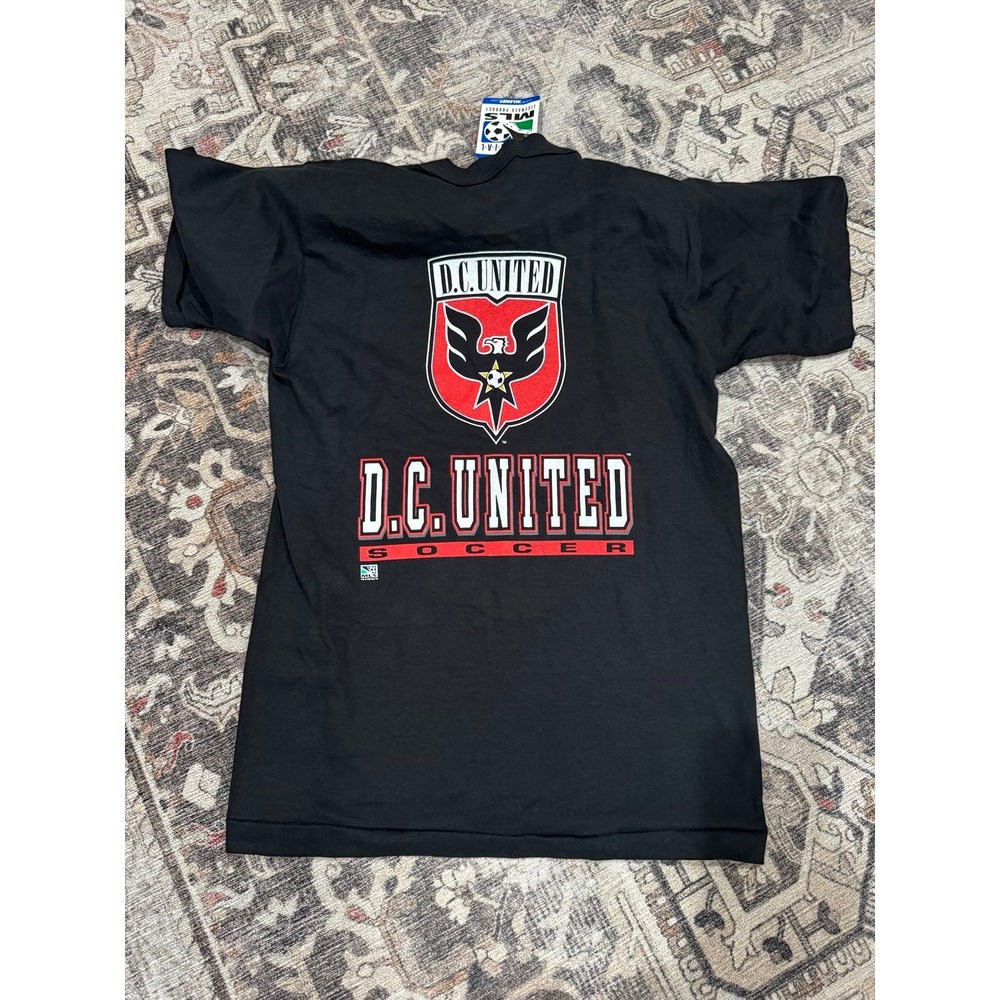 VTG D.C. United Soccer T-shirt Youth Size 18/20 Black Short Sleeve Mens MLS